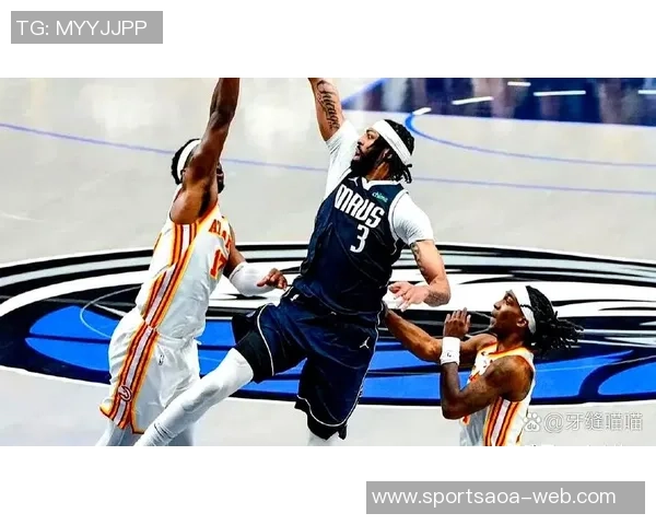 华盛顿表现出色内线强势却外线失准三分球4投0中依然贡献17分5篮板4盖帽 华盛顿表现出色内线强势却外线失准三分球4投0中依然贡献17分5篮板4盖帽