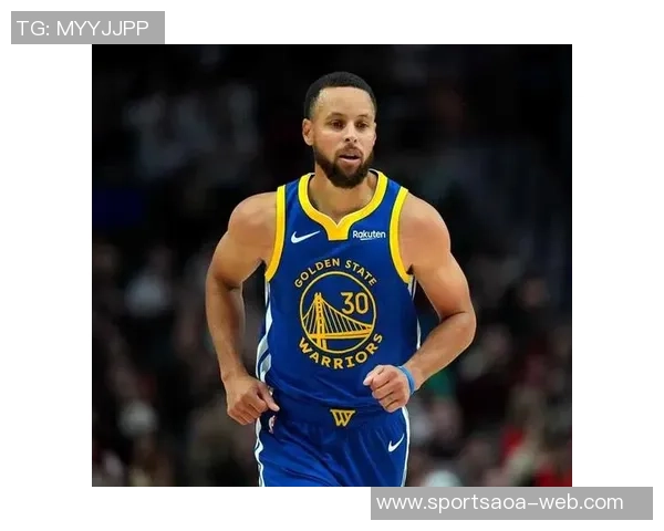 媒体人称库里背靠背对决约基奇和杨瀚森展现惊人实力令人畏惧 媒体人称库里背靠背对决约基奇和杨瀚森展现惊人实力令人畏惧